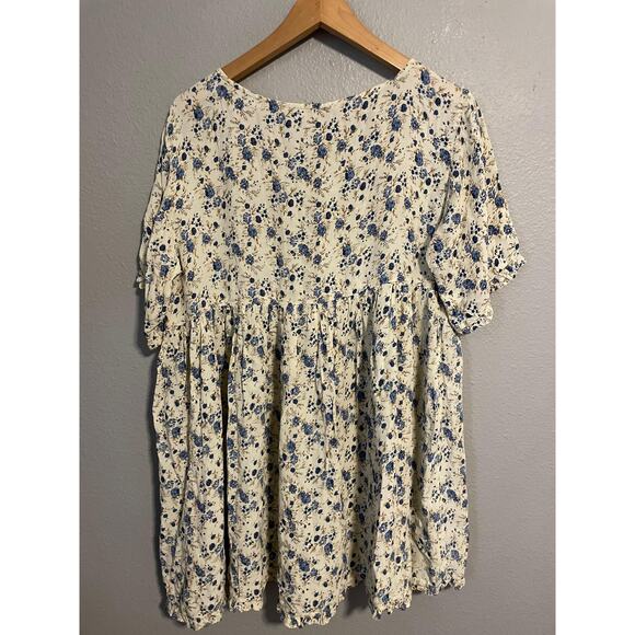 2 Of Us Dress Womens Medium Blue Floral Babydoll Short Sleeve Rayon Boho India - Picture 2 of 8